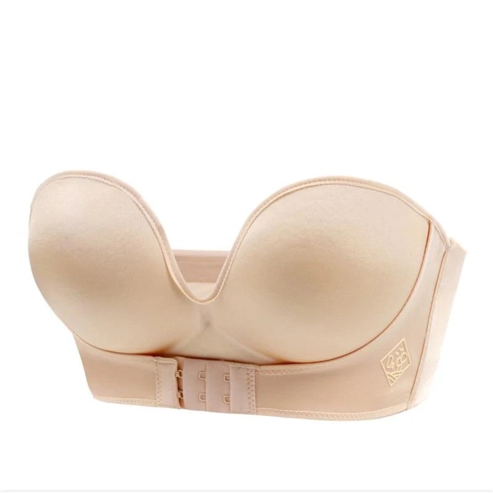 NWT Magic Bra || C/32Magic Strapless Front Buckle Bra